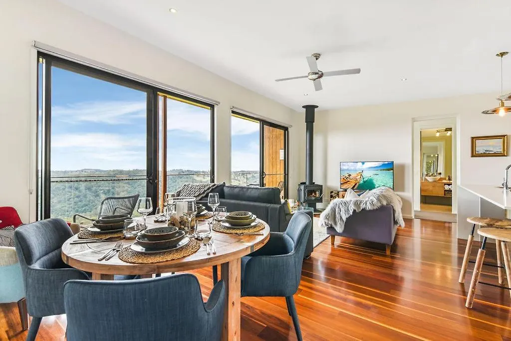 Chalet The Ridge At Maleny Villa